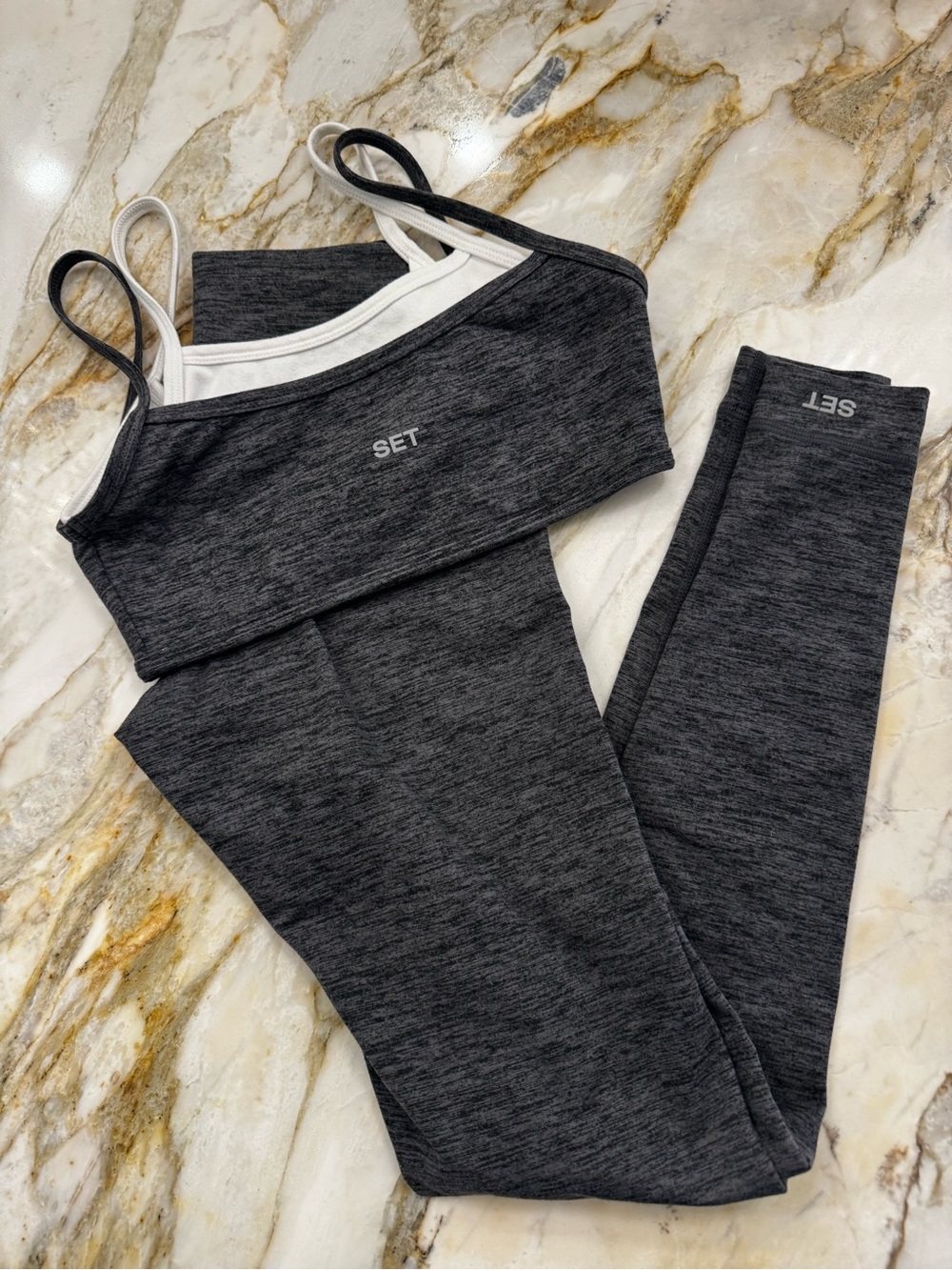 SET ACTIVE Grey formcloud double layer bra and legging set sz XS